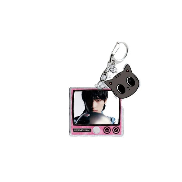 TXT Group Choi Soo-Bin Choi Yeon-Jun Choi  Kyu TAEHYUN and Hugh Young-kai Acrylic Keychain 1114